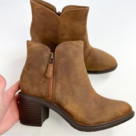 Clarks Booties womens size 9 leather dark brown scene zip ankle - Picture 5 of 10